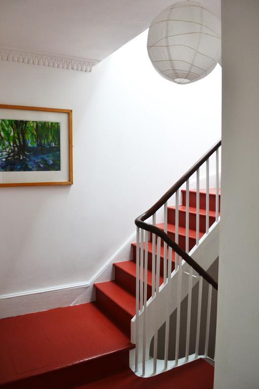 8A Spring Gardens Otel Haverfordwest Dış mekan fotoğraf